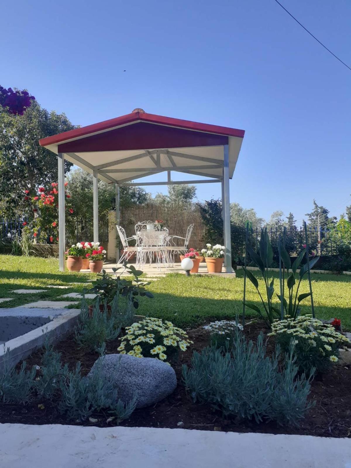 Simos' Sea View House Villa Nikopolis Bagian luar foto